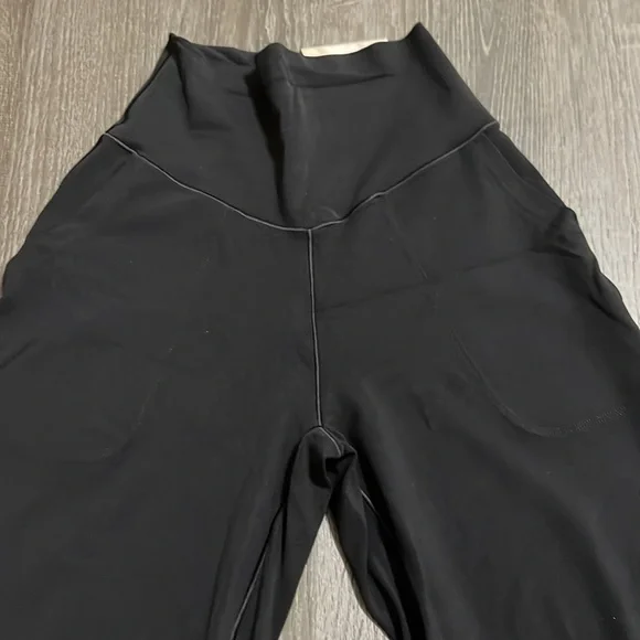 OFFLINE By Aerie Real Me XTRA High Waisted Trouser Size XS - Picture 3 of 5